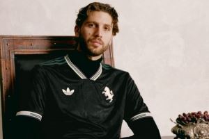 葡萄图案！尤文晒本赛季第三球衣：传承如同美酒，愈久愈醇