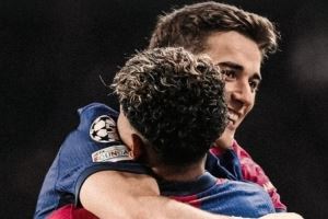 亚马尔晒与加维合照：相信你会以最强姿态回归，没什么能击垮你