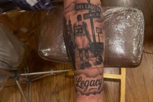 对老父亲的爱！小皮蓬新增父子牵手纹身 致敬父亲皮蓬！