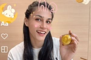 迪拉娜晒照：须臾之间 又是一年 月亮慢慢变圆 事事慢慢如愿🏮