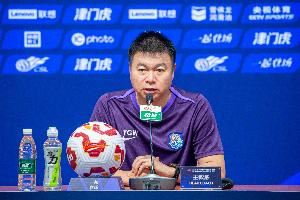 津媒：因病缺席近日球队训练的于根伟，下周能否带队出征需观察