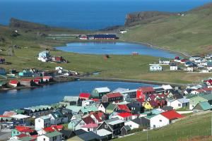 “渔夫”在世界尽头写下绿茵童话：法罗群岛跳动百年的足球心脏