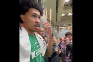 小罗恩-哈珀：没人在意你在替补席坐多久 上场后不行结果一样糟糕