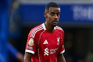 迪尼：伊萨克、维尔茨、萨拉赫要多为团队着想，而不是只顾自己