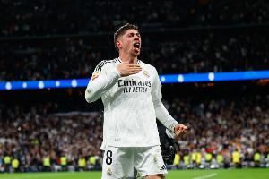 记者：巴尔韦德在本场比赛期间身患肠胃炎，因此最后精疲力竭